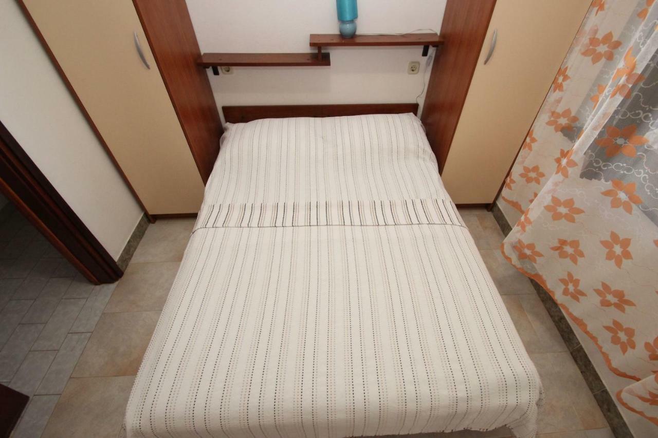 Apartment Sasa Bozac ポレッチ エクステリア 写真