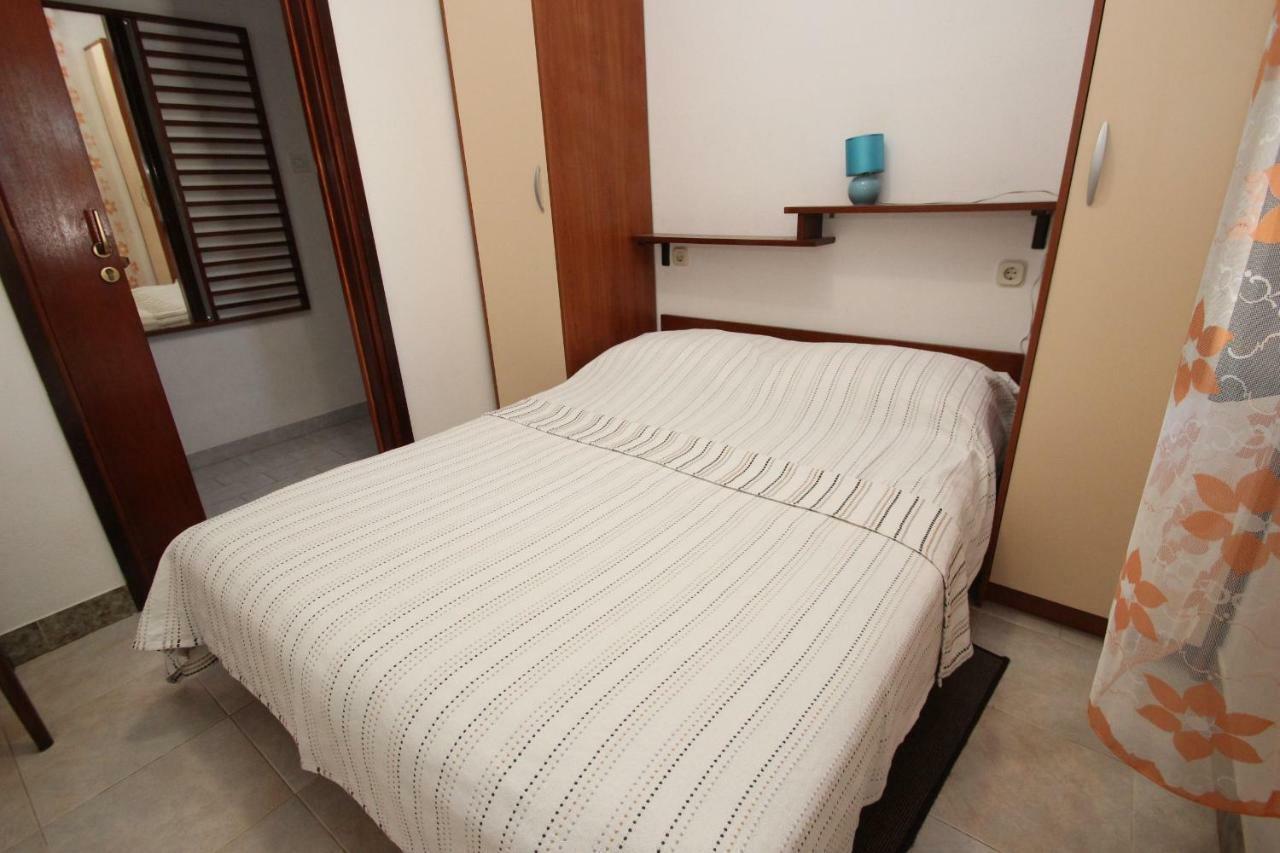 Apartment Sasa Bozac ポレッチ エクステリア 写真